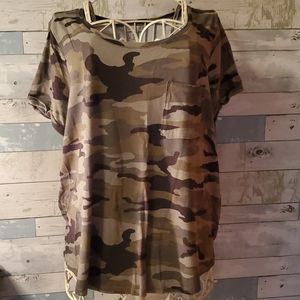 Camo Tee w/pocket